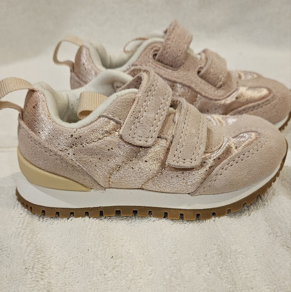 CAT & JACK SNEAKERS
